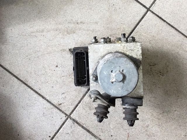 bontott VW PASSAT B6 ABS Kocka