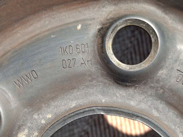 bontott VW PASSAT B6 Acélfelni (1 db)