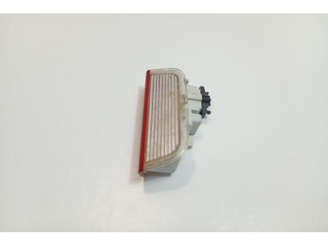 bontott VW PASSAT B6 Ajtó Világítás