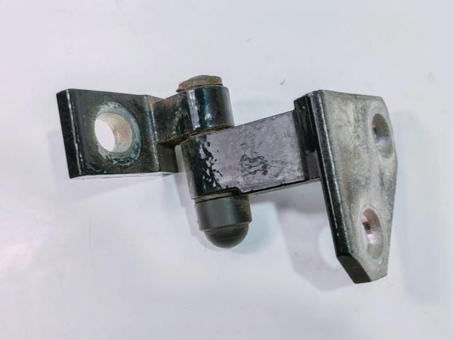 bontott VW PASSAT B6 Ajtó Zsanér (Pozíciófüggetlen)