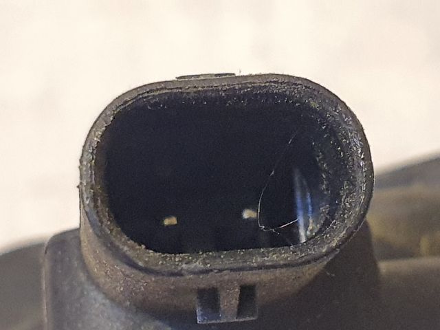 bontott VW PASSAT B6 Akkumulátor Saru Elektronikával