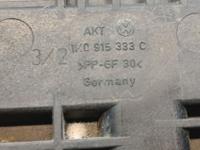 bontott VW PASSAT B6 Akkumulátor Tartó