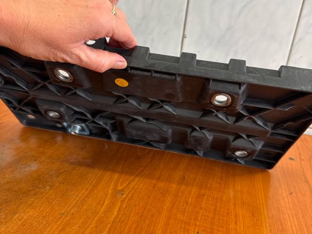 bontott VW PASSAT B6 Akkumulátor Tartó