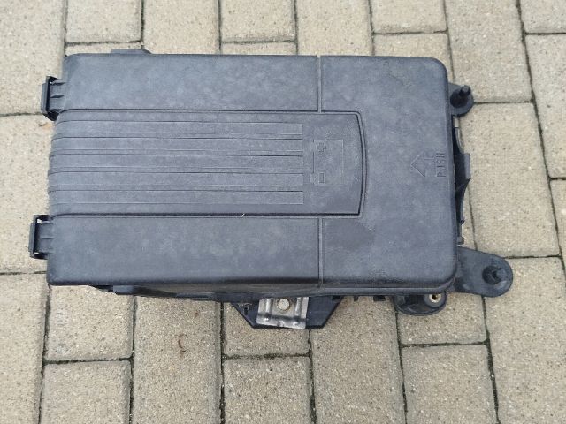 bontott VW PASSAT B6 Akkumulátor Tartó