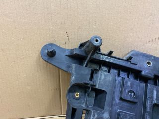 bontott VW PASSAT B6 Akkumulátor Tartó