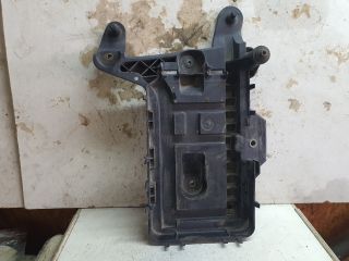 bontott VW PASSAT B6 Akkumulátor Tartó