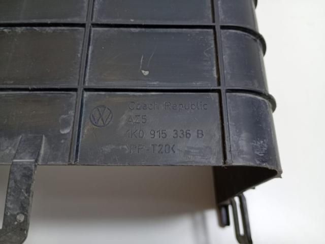 bontott VW PASSAT B6 Akkumulátor Tartó