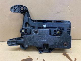 bontott VW PASSAT B6 Akkumulátor Tartó