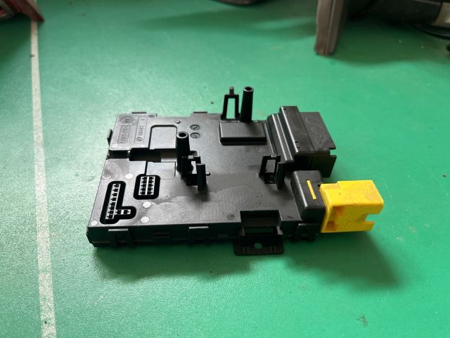 bontott VW PASSAT B6 Aktív Kormány Elektronika