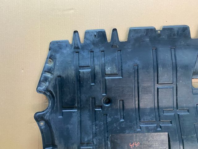 bontott VW PASSAT B6 Alsó Motorburkolat