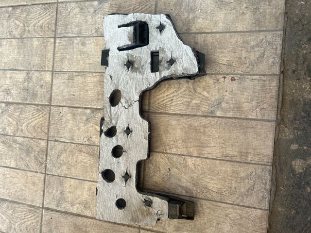 bontott VW PASSAT B6 Alsó Műszerfal Burkolat