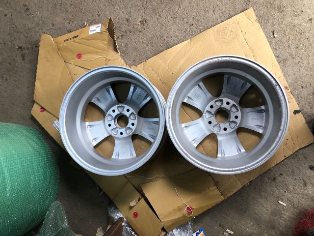 bontott VW PASSAT B6 Alufelni (1 db)