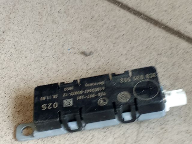 bontott VW PASSAT B6 Antenna Erősítő