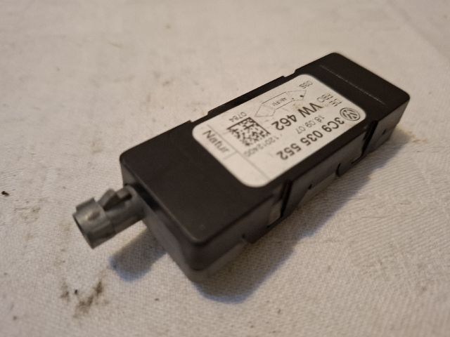 bontott VW PASSAT B6 Antenna Erősítő