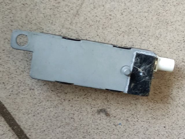 bontott VW PASSAT B6 Antenna Erősítő