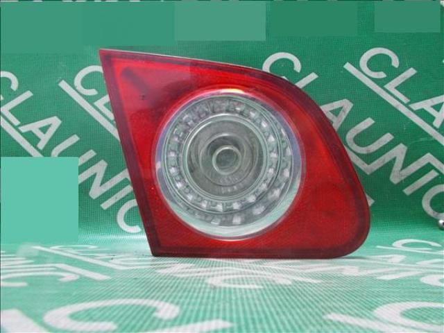 bontott VW PASSAT B6 Bal Belső Hátsó Lámpa