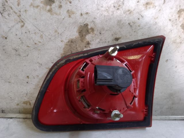 bontott VW PASSAT B6 Bal Belső Hátsó Lámpa