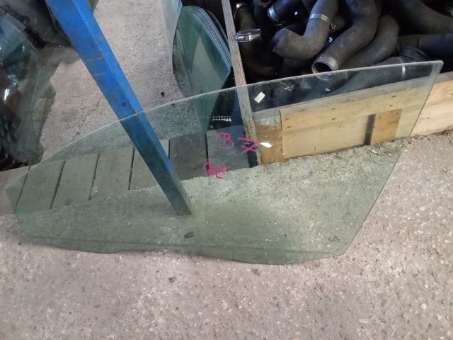 bontott VW PASSAT B6 Bal első Ablak