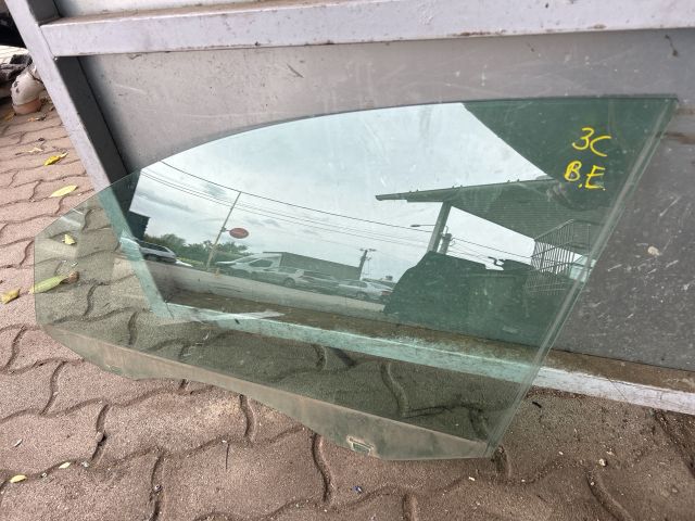 bontott VW PASSAT B6 Bal első Ablak