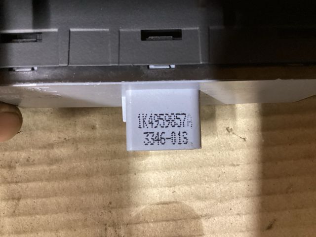 bontott VW PASSAT B6 Bal első Ablakemelő Kapcsoló