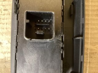 bontott VW PASSAT B6 Bal első Ablakemelő Kapcsoló