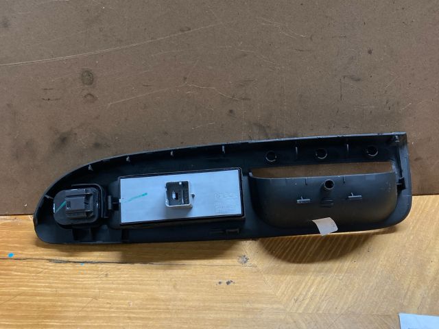 bontott VW PASSAT B6 Bal első Ablakemelő Kapcsoló