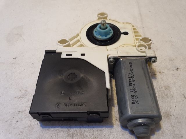 bontott VW PASSAT B6 Bal első Ablakemelő Motor