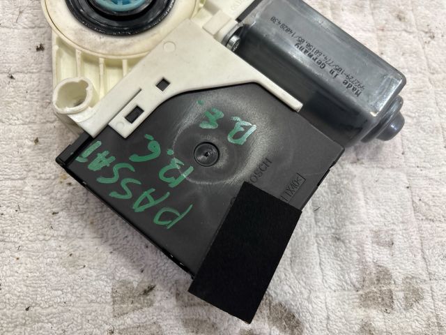 bontott VW PASSAT B6 Bal első Ablakemelő Motor