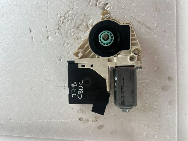 bontott VW PASSAT B6 Bal első Ablakemelő Motor