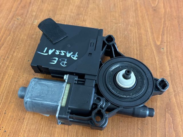 bontott VW PASSAT B6 Bal első Ablakemelő Motor