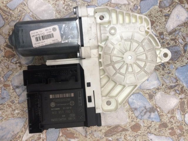 bontott VW PASSAT B6 Bal első Ablakemelő Motor