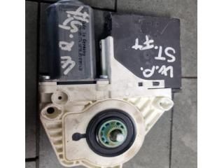 bontott VW PASSAT B6 Bal első Ablakemelő Motor