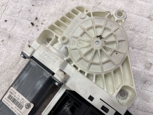 bontott VW PASSAT B6 Bal első Ablakemelő Motor