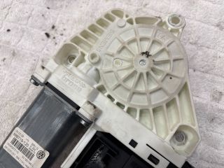 bontott VW PASSAT B6 Bal első Ablakemelő Motor