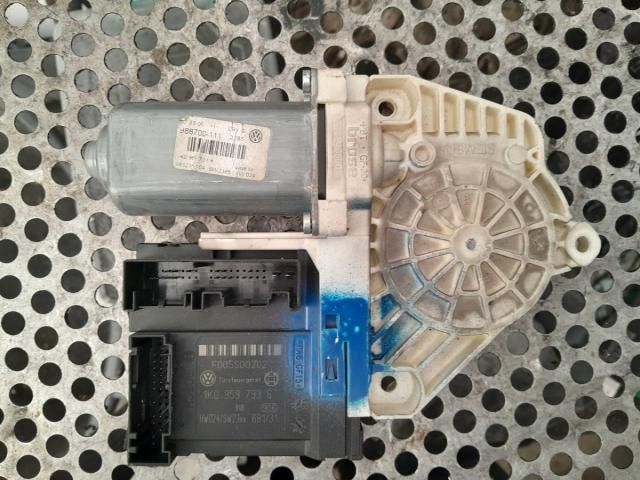 bontott VW PASSAT B6 Bal első Ablakemelő Motor