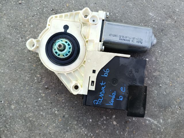 bontott VW PASSAT B6 Bal első Ablakemelő Motor