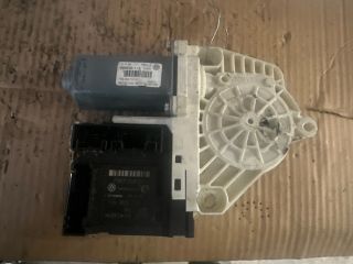 bontott VW PASSAT B6 Bal első Ablakemelő Motor