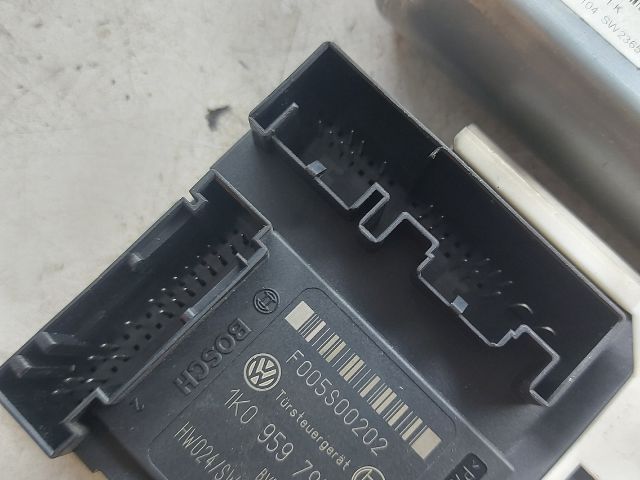 bontott VW PASSAT B6 Bal első Ablakemelő Motor