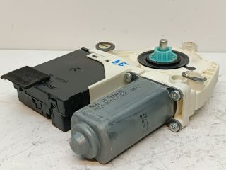 bontott VW PASSAT B6 Bal első Ablakemelő Motor