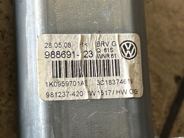 bontott VW PASSAT B6 Bal első Ablakemelő Motor