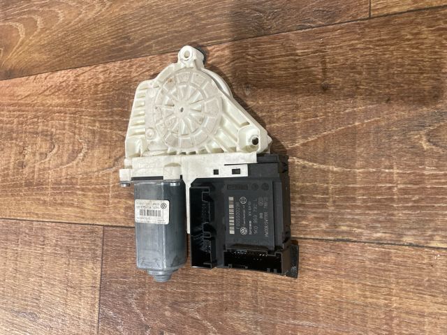 bontott VW PASSAT B6 Bal első Ablakemelő Motor