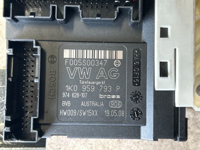 bontott VW PASSAT B6 Bal első Ablakemelő Motor