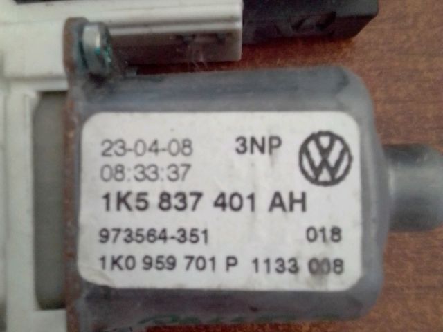 bontott VW PASSAT B6 Bal első Ablakemelő Motor