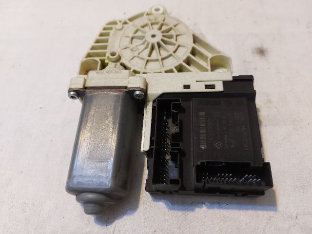 bontott VW PASSAT B6 Bal első Ablakemelő Motor