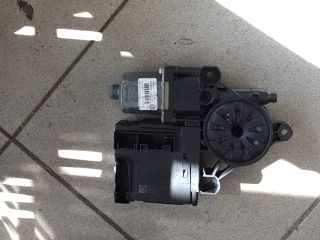 bontott VW PASSAT B6 Bal első Ablakemelő Motor