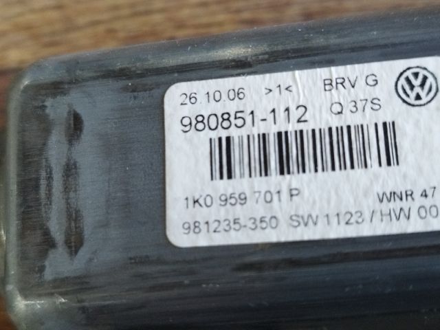 bontott VW PASSAT B6 Bal első Ablakemelő Motor