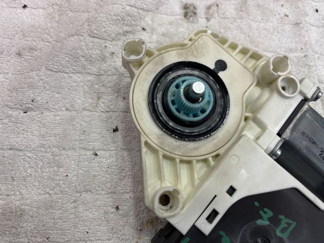 bontott VW PASSAT B6 Bal első Ablakemelő Motor