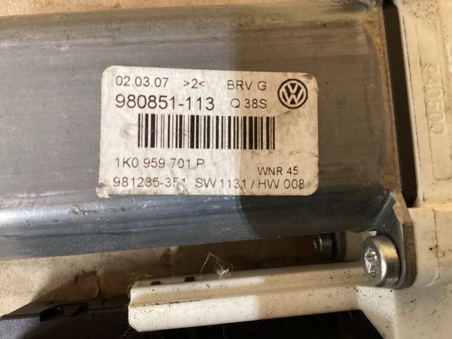 bontott VW PASSAT B6 Bal első Ablakemelő Motor