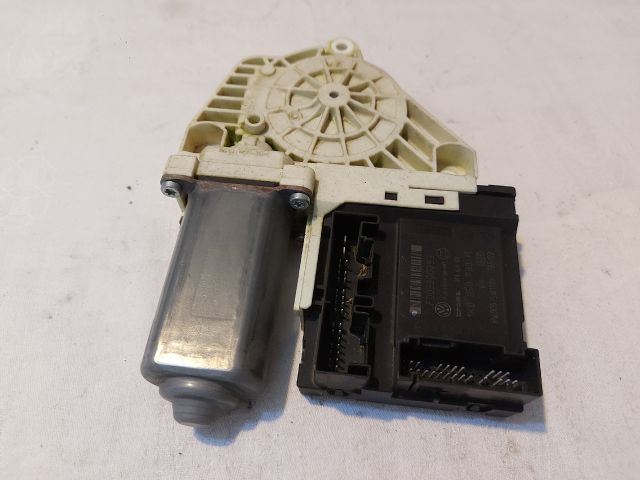 bontott VW PASSAT B6 Bal első Ablakemelő Motor