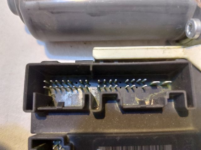 bontott VW PASSAT B6 Bal első Ablakemelő Motor